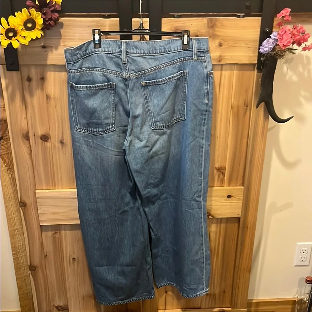 Old Navy Women's Drapey Denim Medium Blue Wide Leg Jeans - Picture 7 of 9